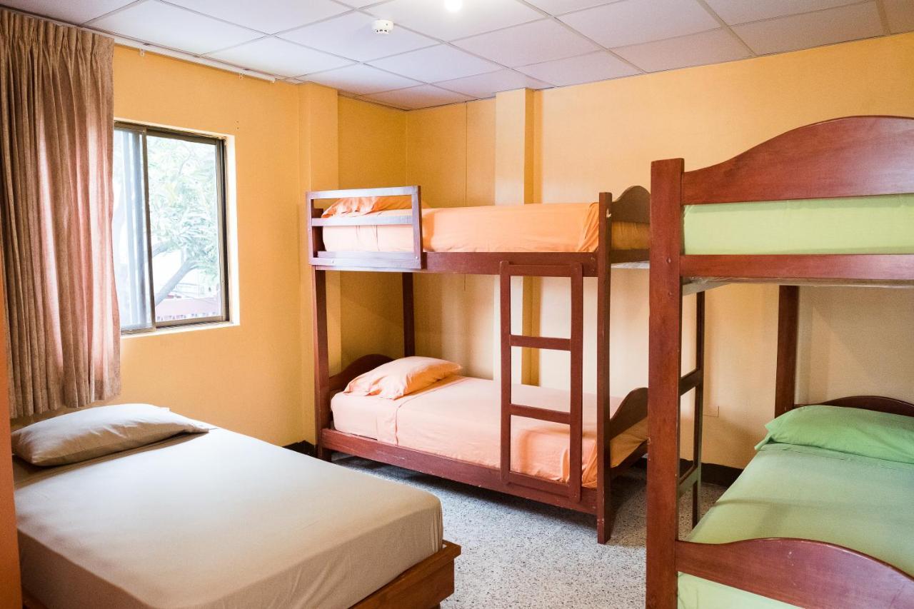 Hostel Nucapacha Guayaquil Kültér fotó